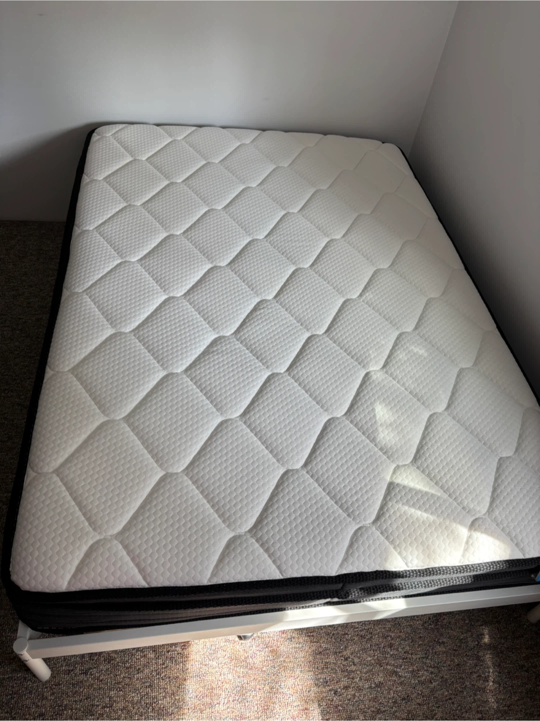 Double mattress + free bed frame