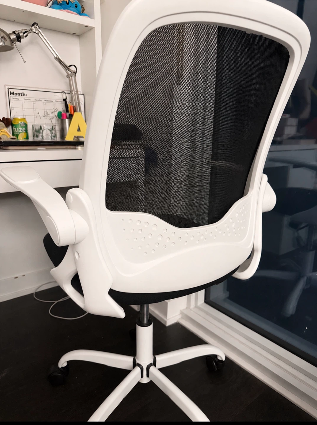White Mesh Office Chair - photo 2