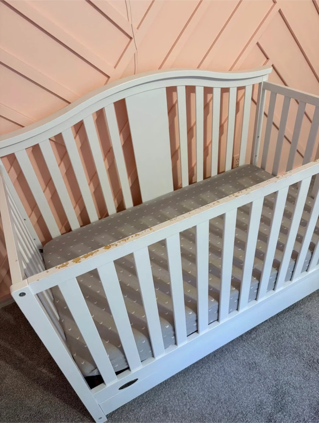 convertible crib, mattress, protector - photo 3