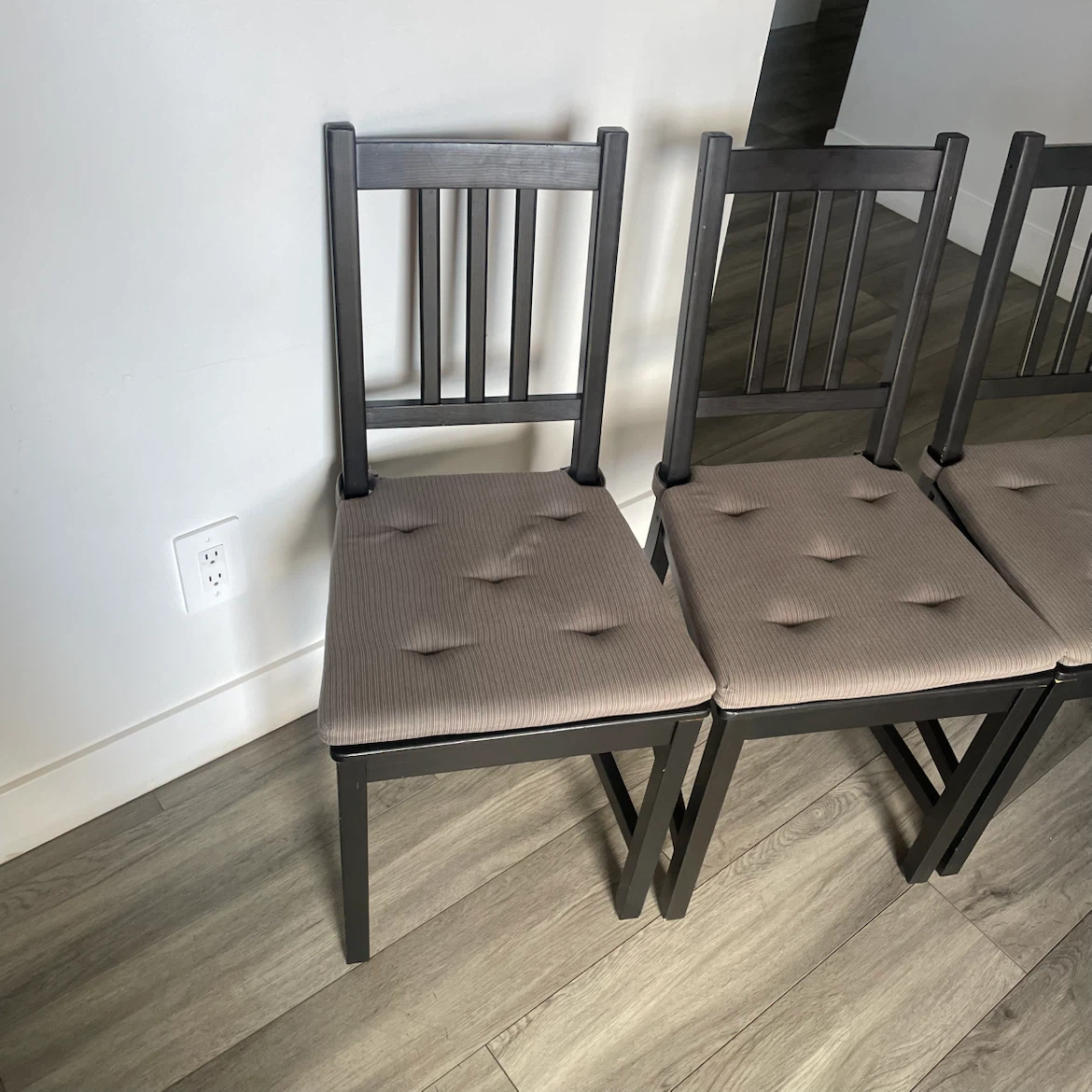 Four Dining Chairs - photo 4
