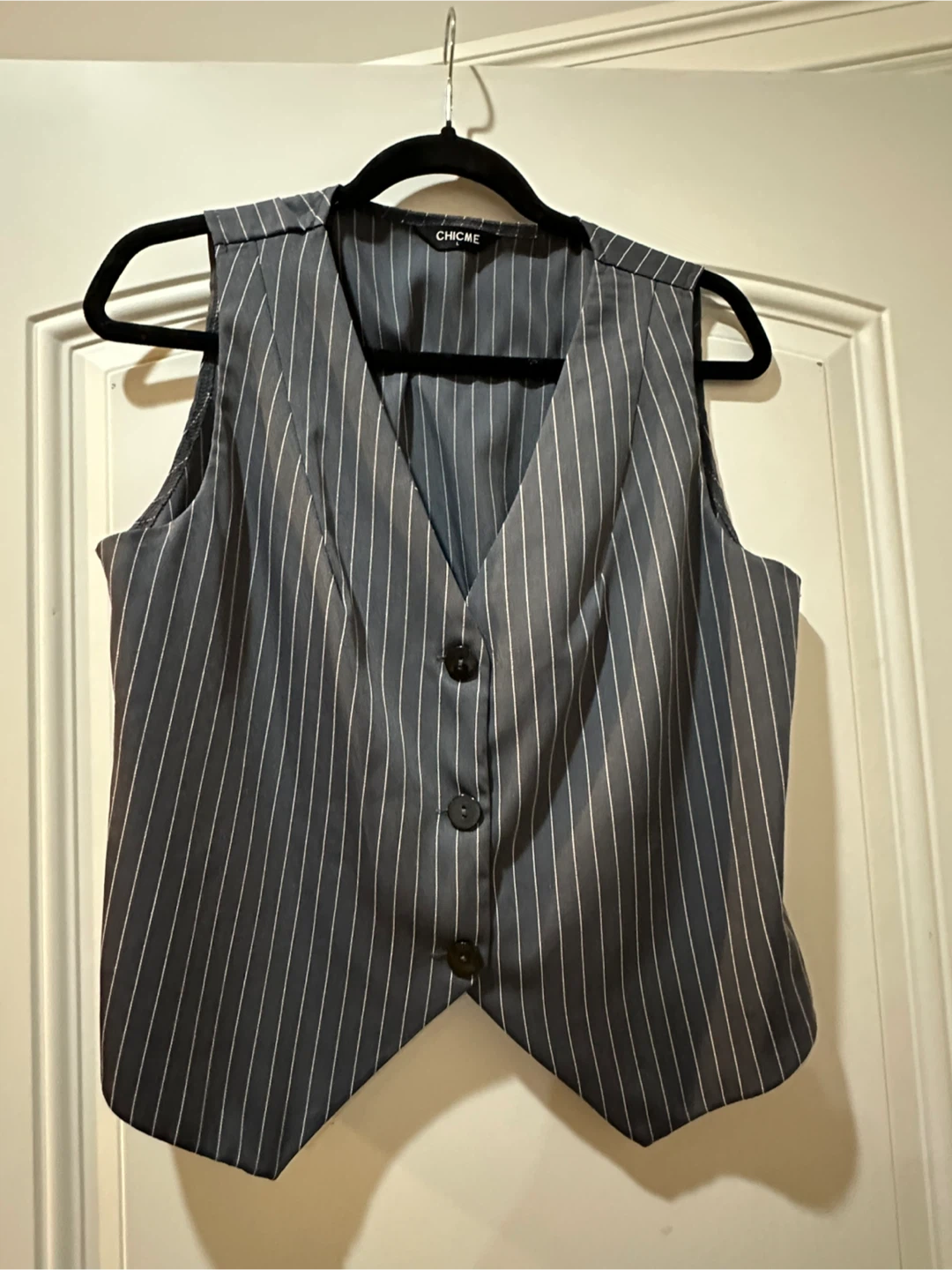 CHICME Pinstripe Vest and Cargo Pants Set - photo 2