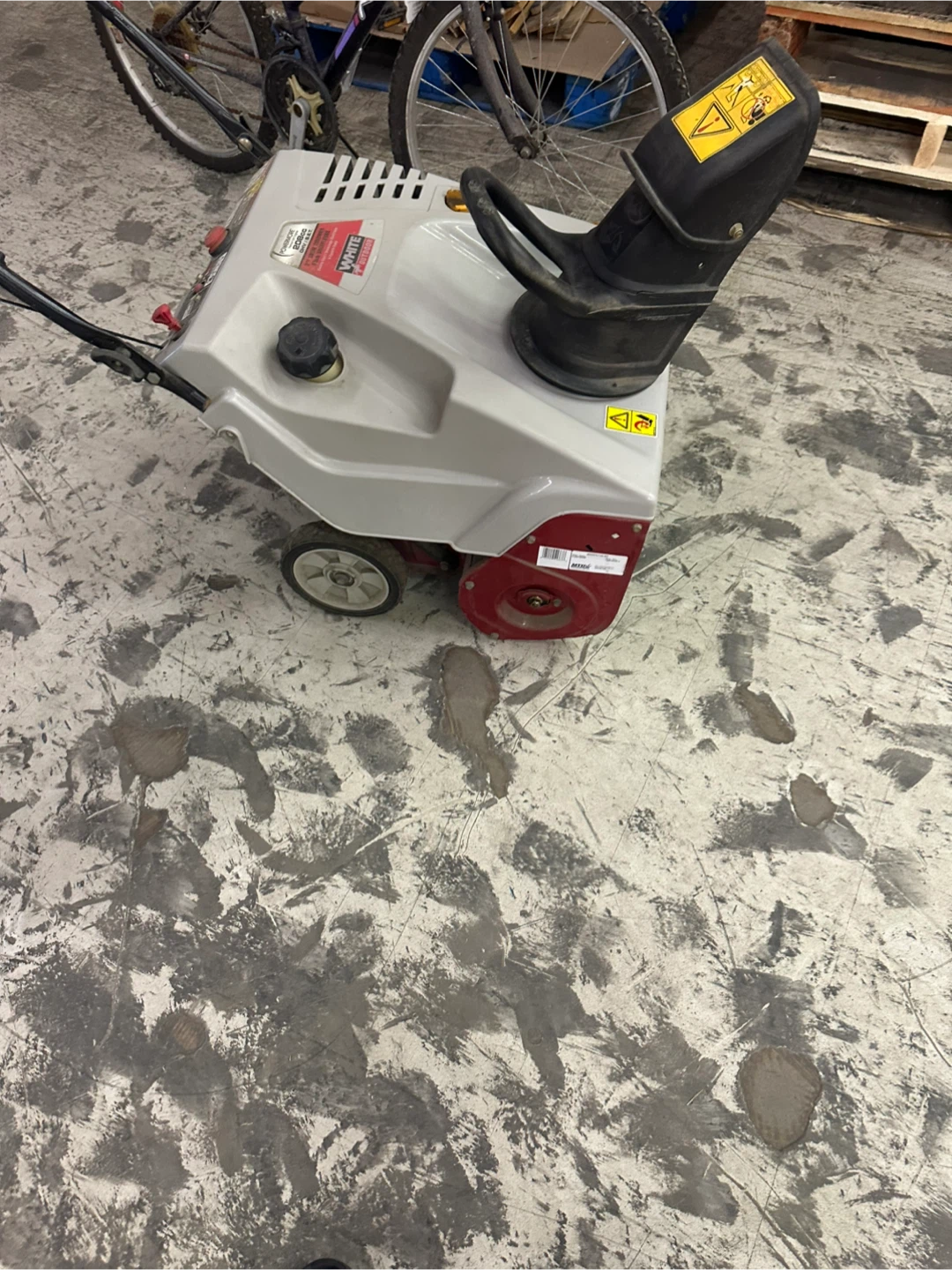 White Outdoors PowerMate snow  Blower