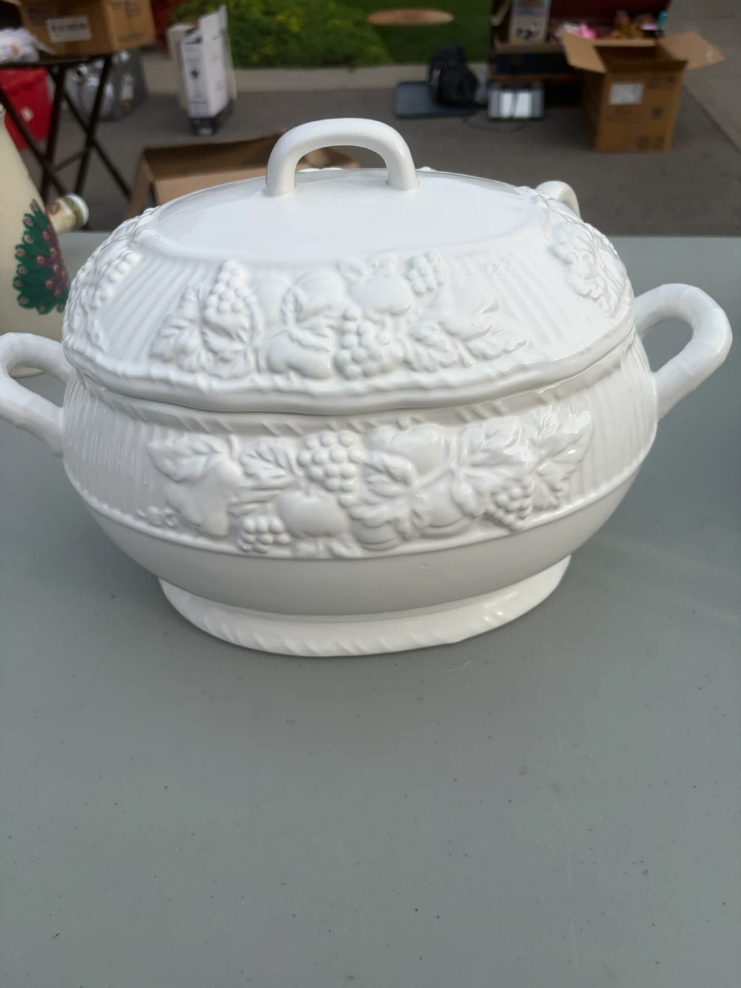 White Ceramic Embossed Tureen with Ladle