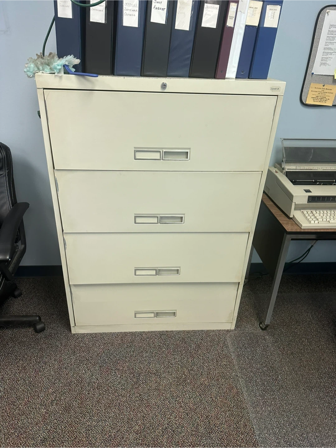 Office furniture - photo 4