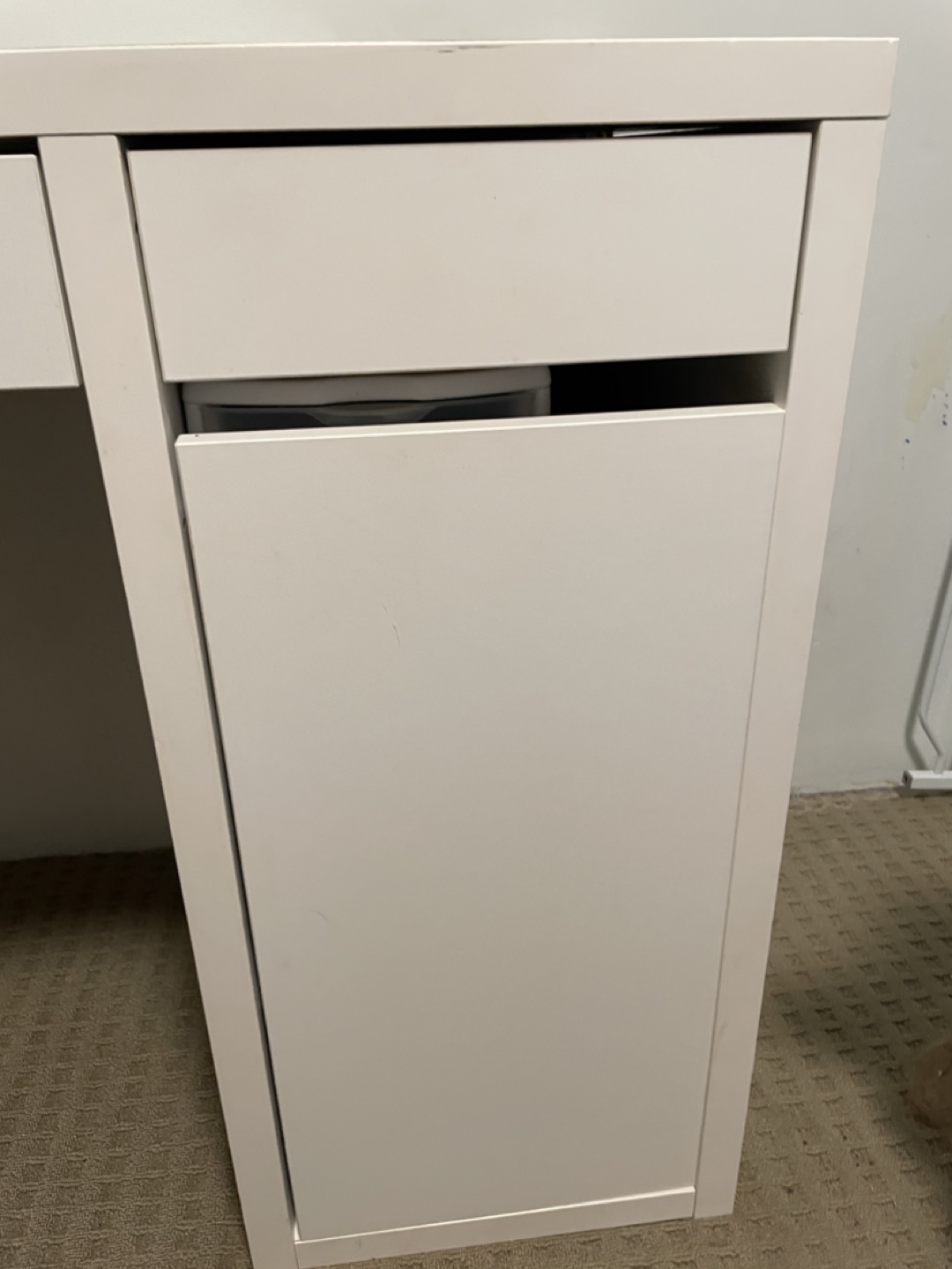 White IKEA MICKE Desk - photo 2