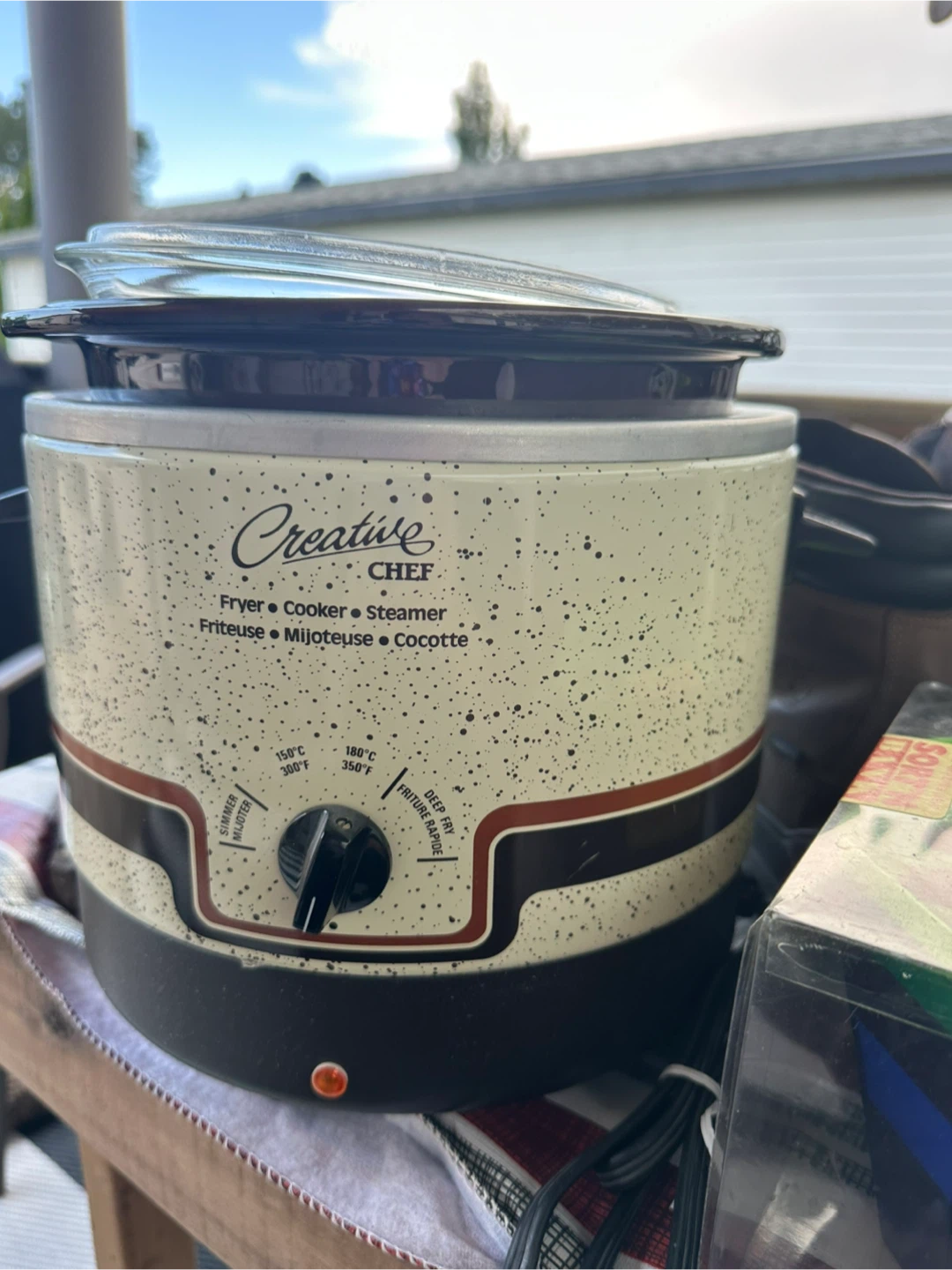Various kitchen appliances