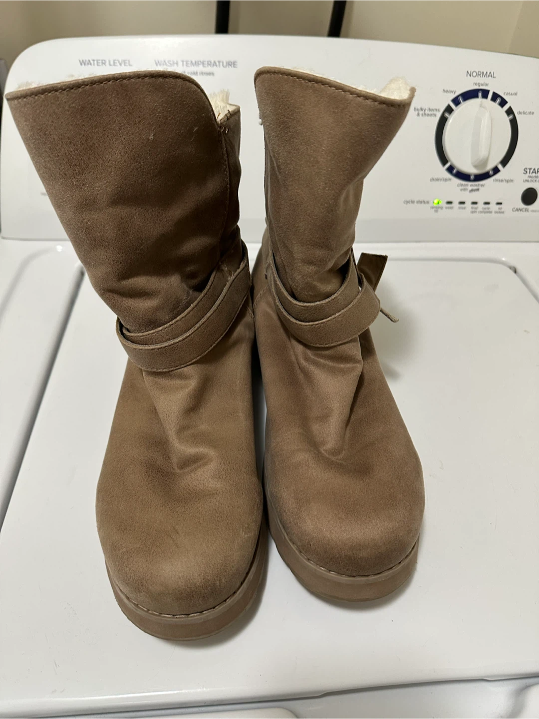 Skechers Faux Fur Lined Boots - Size 10