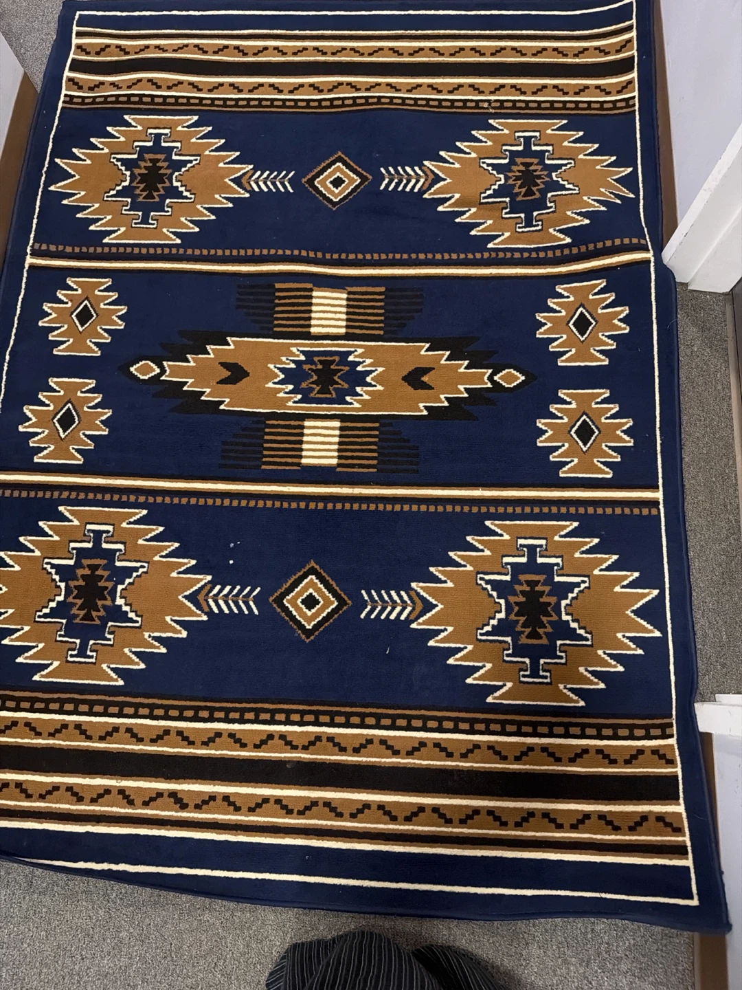 Navajo Style Area Rug - photo 2