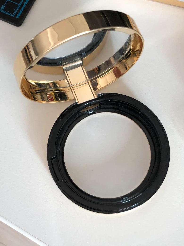 Yves Saint Laurent Le Cushion Encre De Peau Foundation - photo 3
