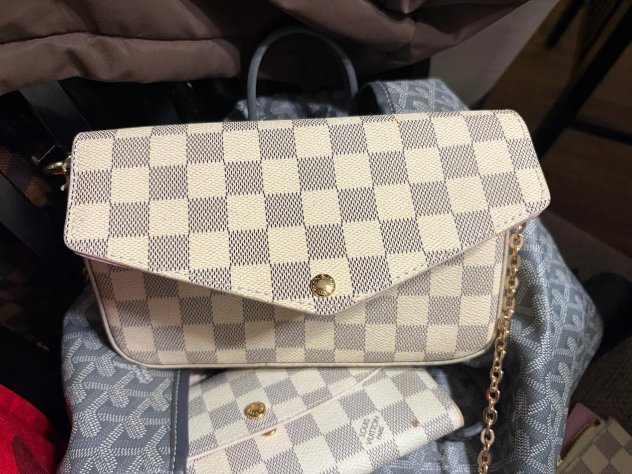 Louis Vuitton Damier Azur Félicie Pochette