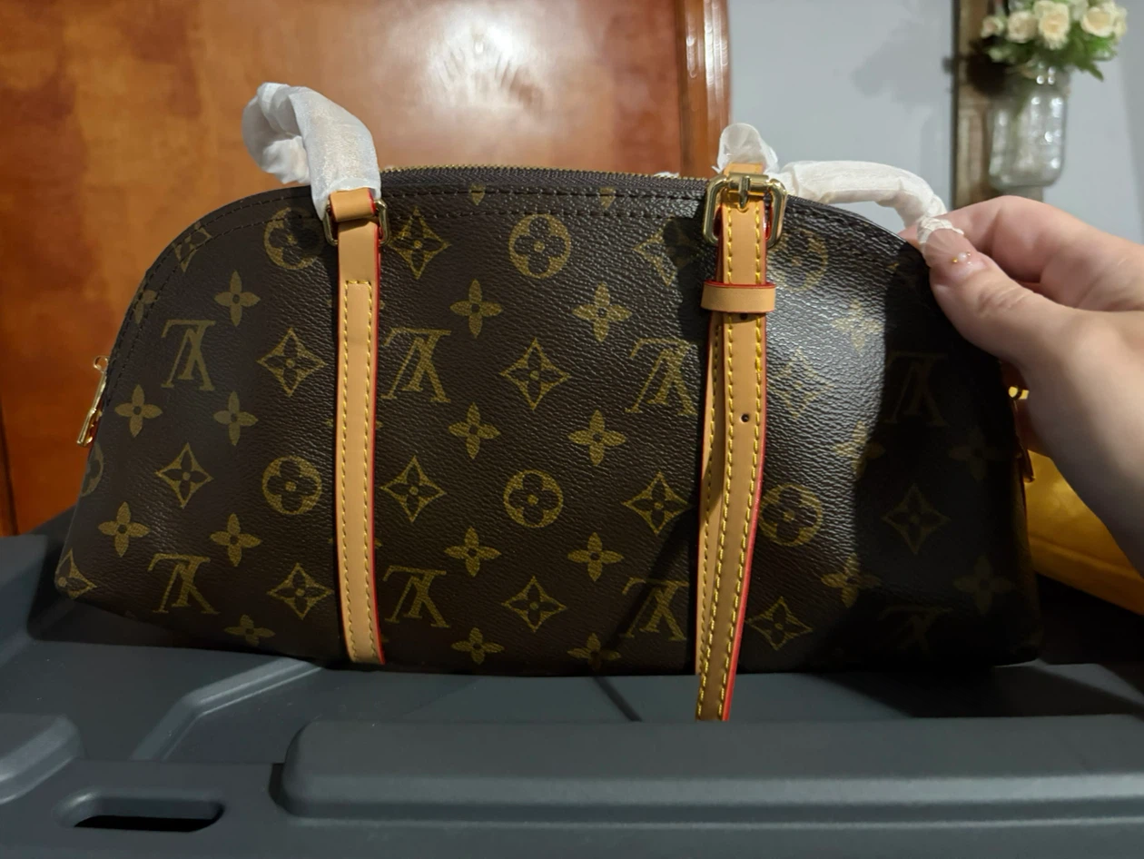 Louis Vuitton Monogram Canvas Bag - photo 2