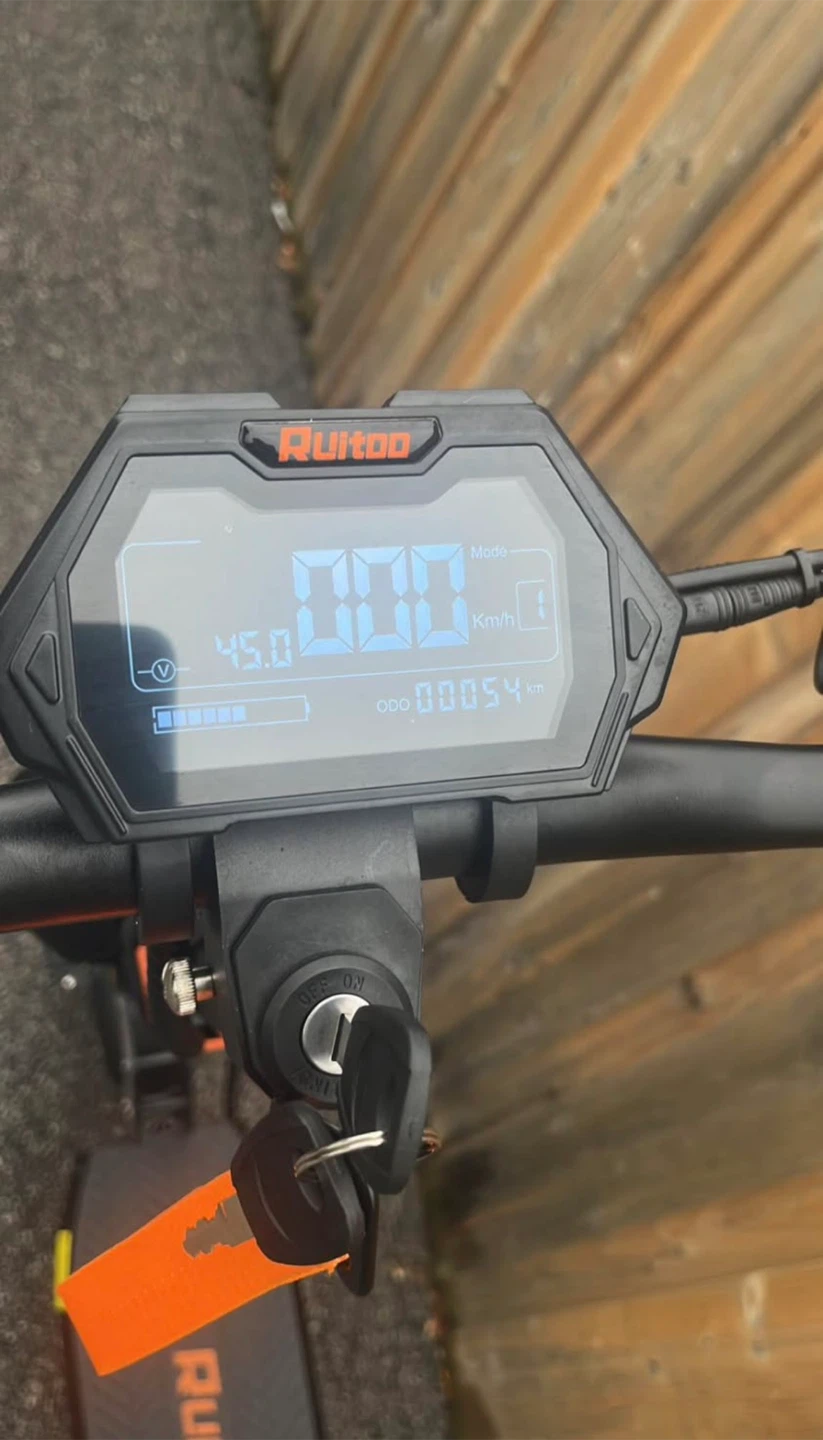 Ruitoo RT6 Electric Scooter - photo 4