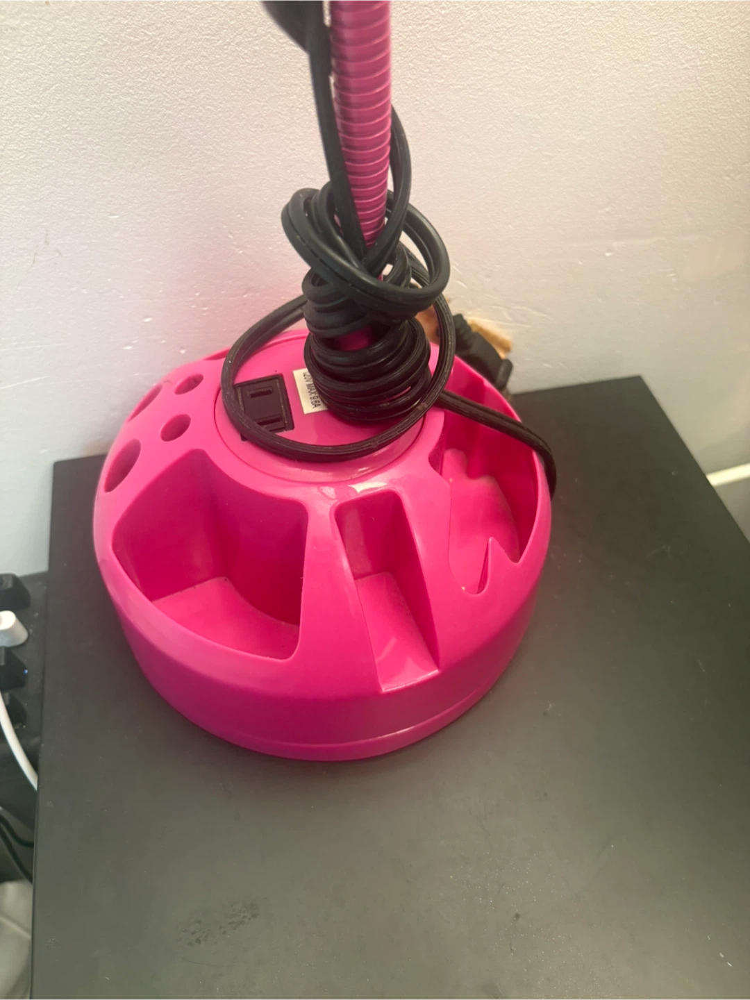 Pink desk lamp with storage base - photo 4