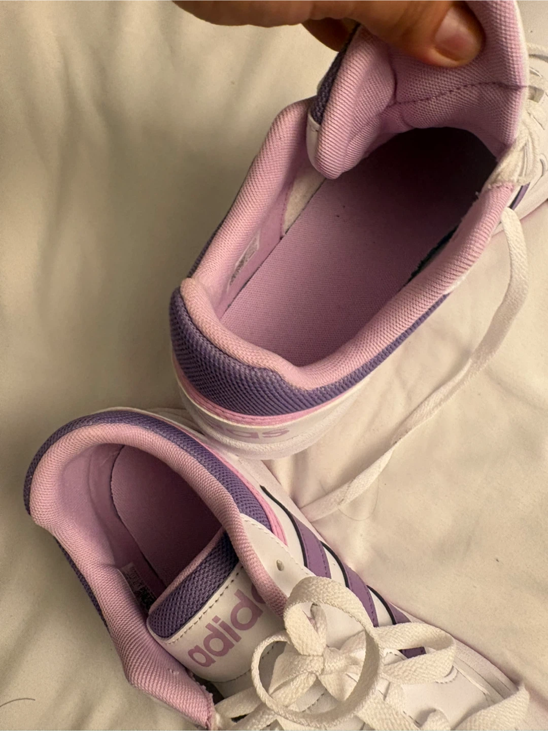 Adidas White and Purple Sneakers Size 7 - photo 4