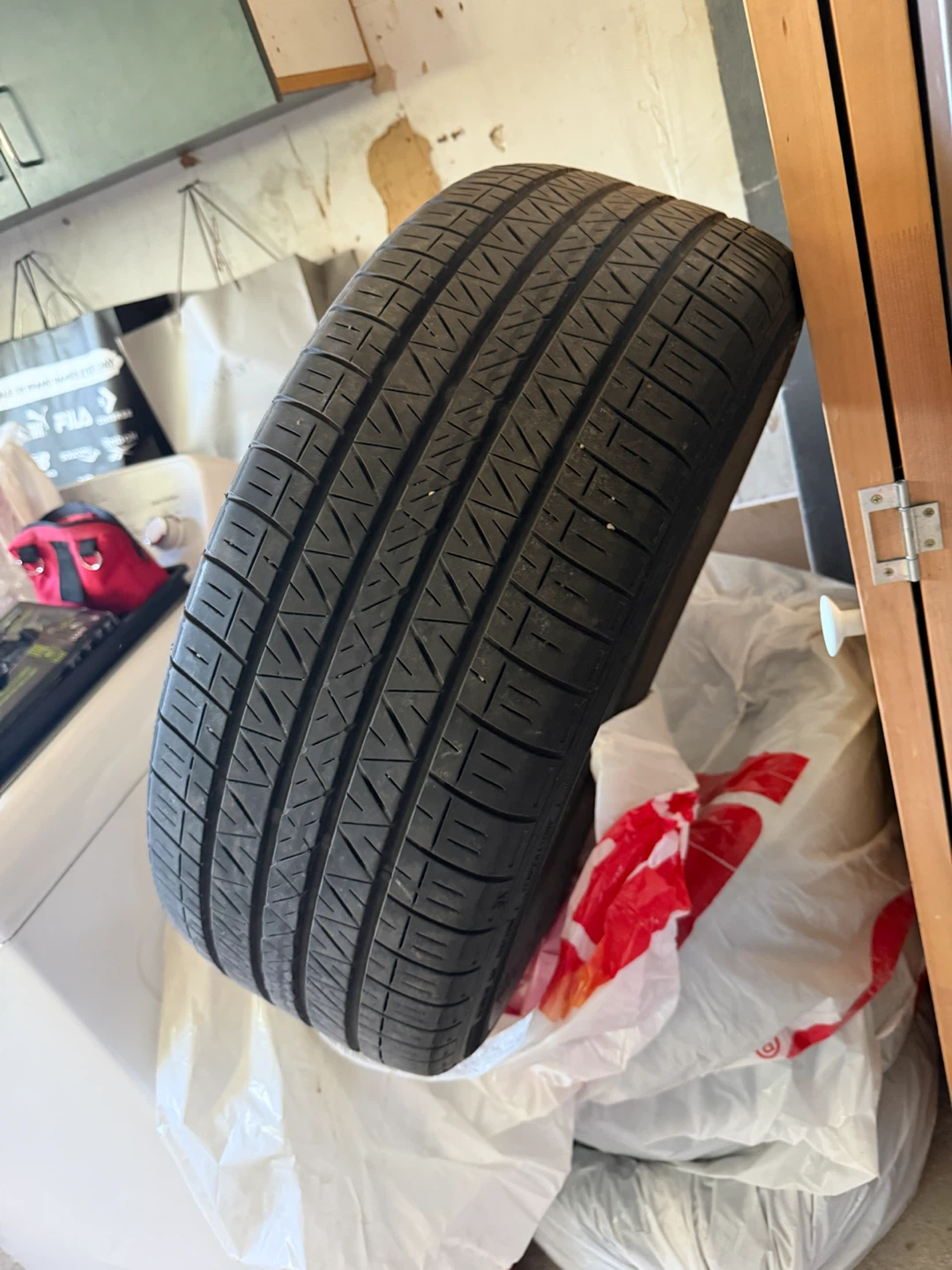 Dunlop Tire 225/50R18
