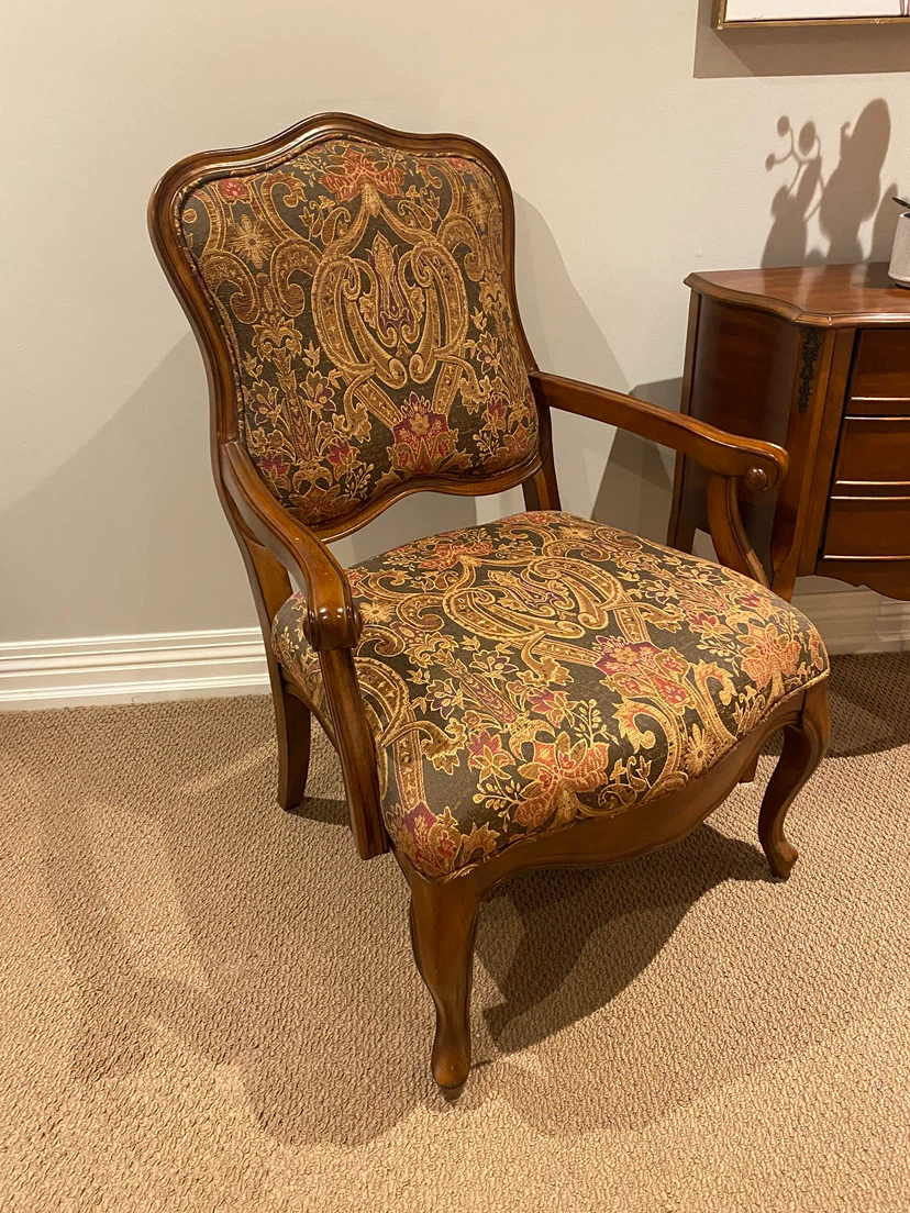 Bombay company ~ Accent Chair
