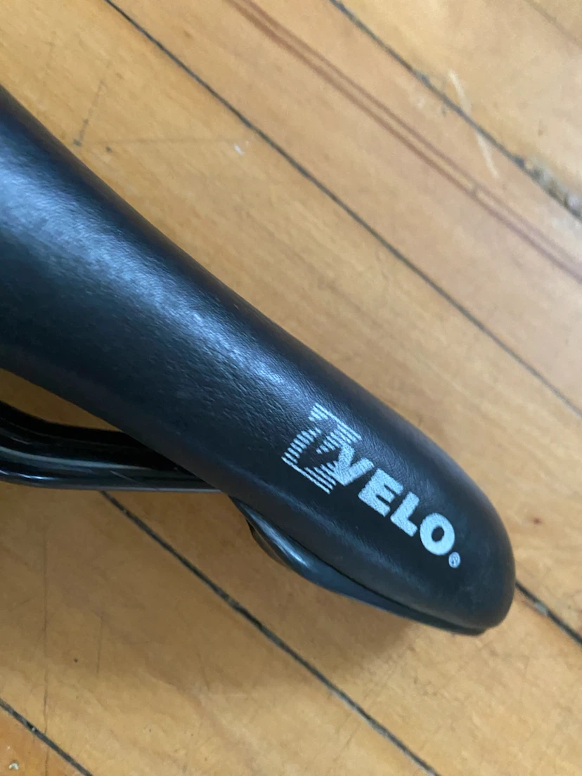 Velo Seat with Seatpost & Metal Rear Cargo Rack - photo 2