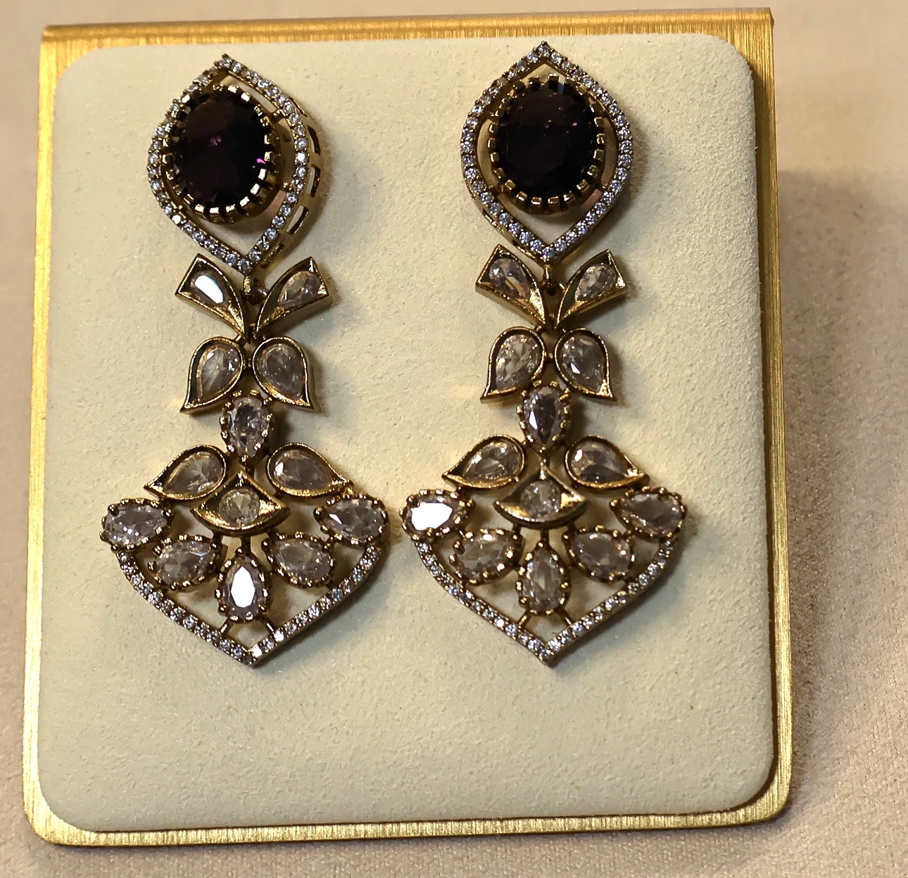 SEMI BRIDAL SET- BRAND NEW!!! - photo 3