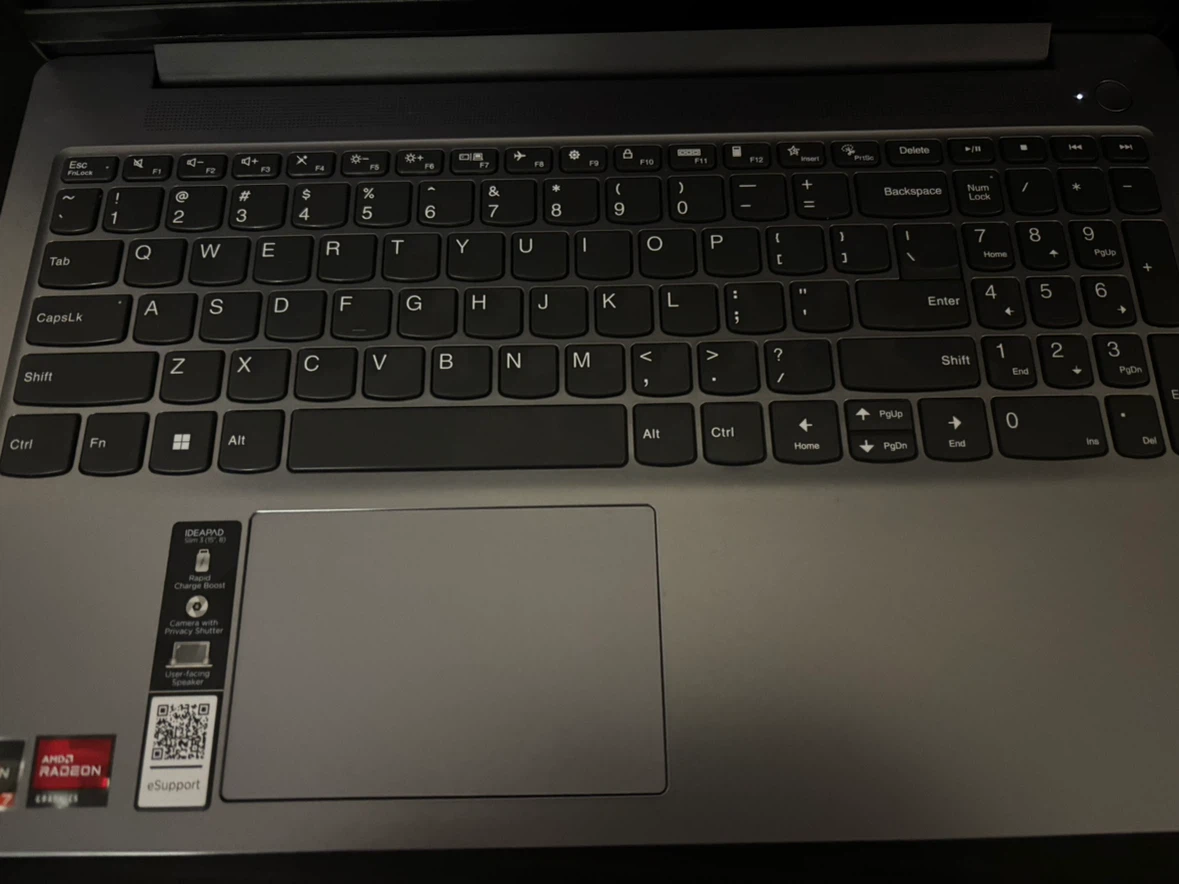 Lenovo IdeaPad Slim 3 15.6 inch Laptop - photo 3
