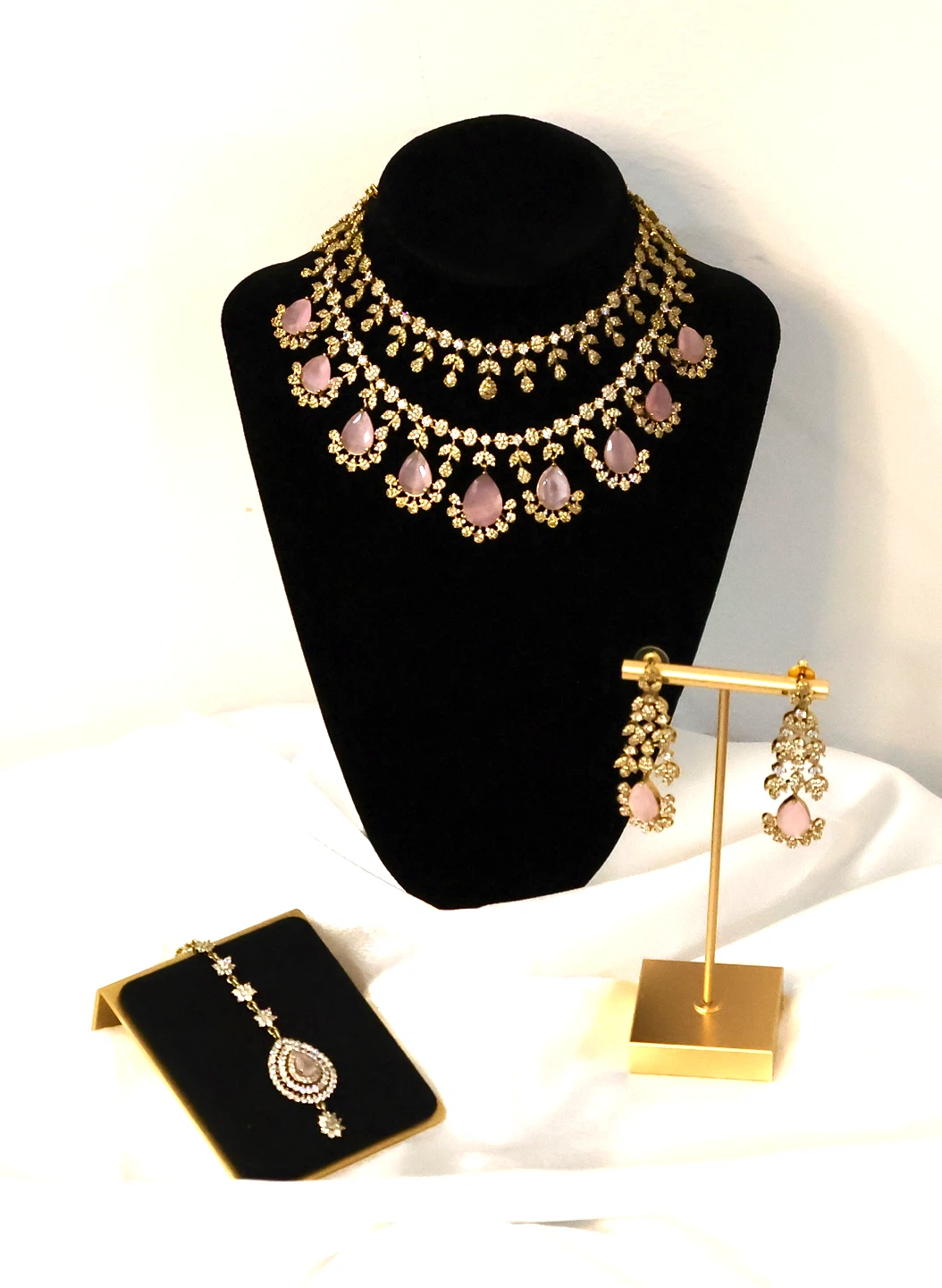 SEMI BRIDAL SET- BRAND NEW!!!