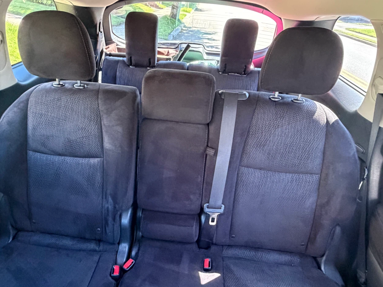 Nissan Pathfinder Gray SUV - photo 5