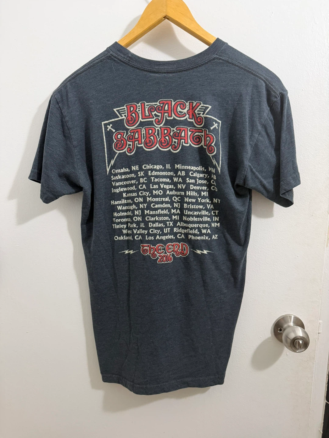 Black Sabbath The End 2016 Tour T-Shirt - photo 2