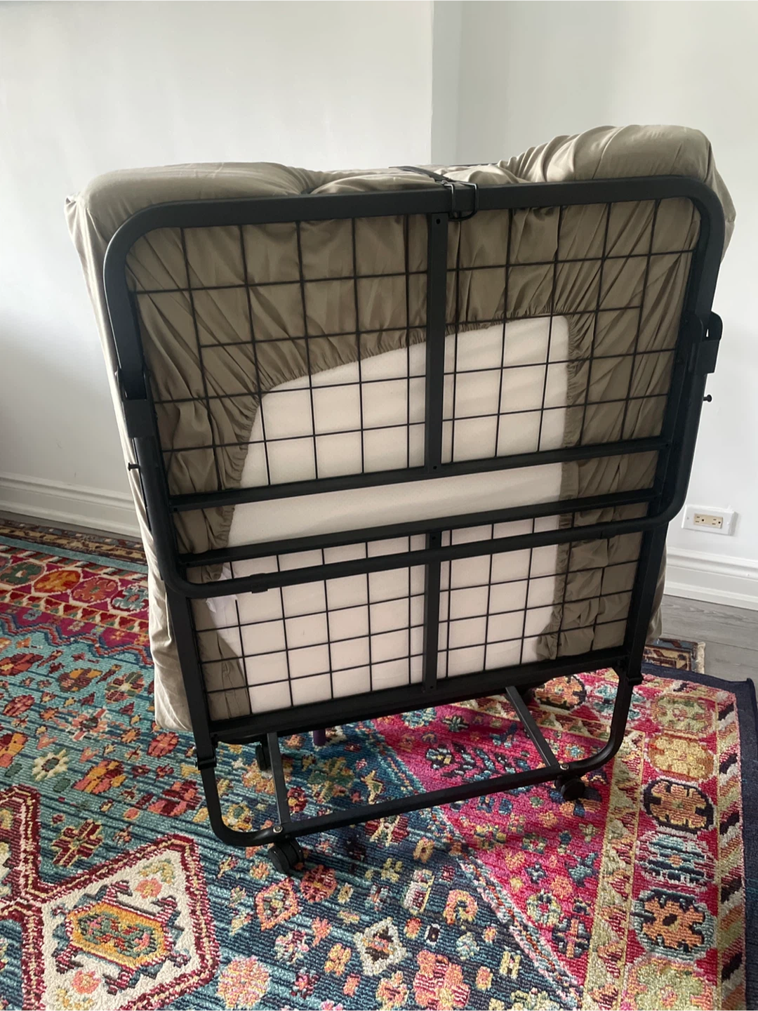 Folding Bed with Mattress on wheels - photo 5