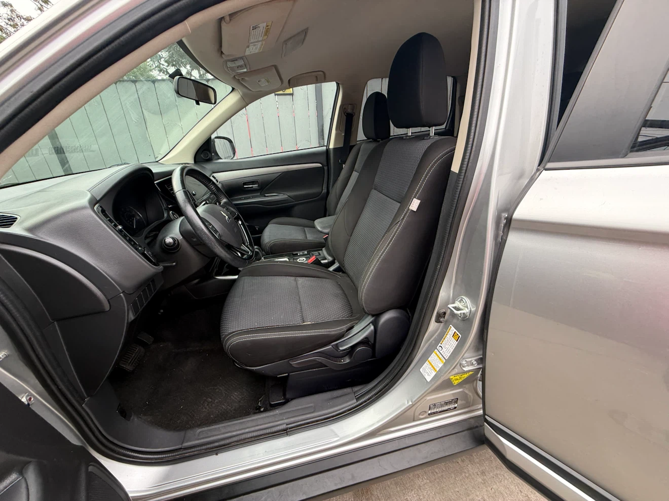 2018 Mitsubishi Outlander SUV - photo 2