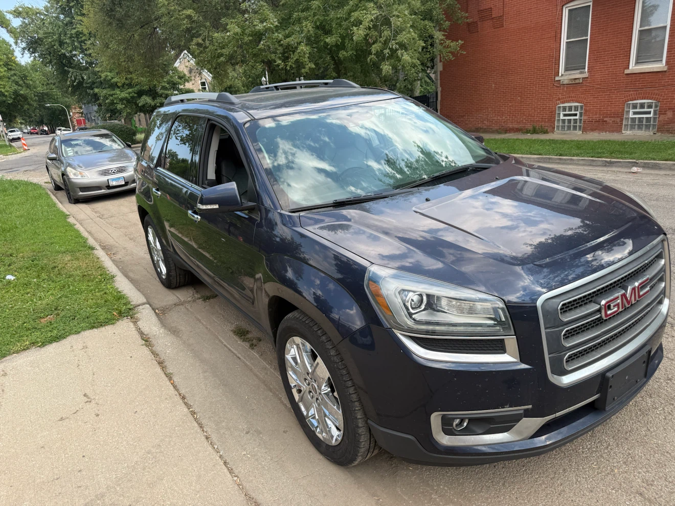2017 GMC Acadia SLT SUV - photo 3