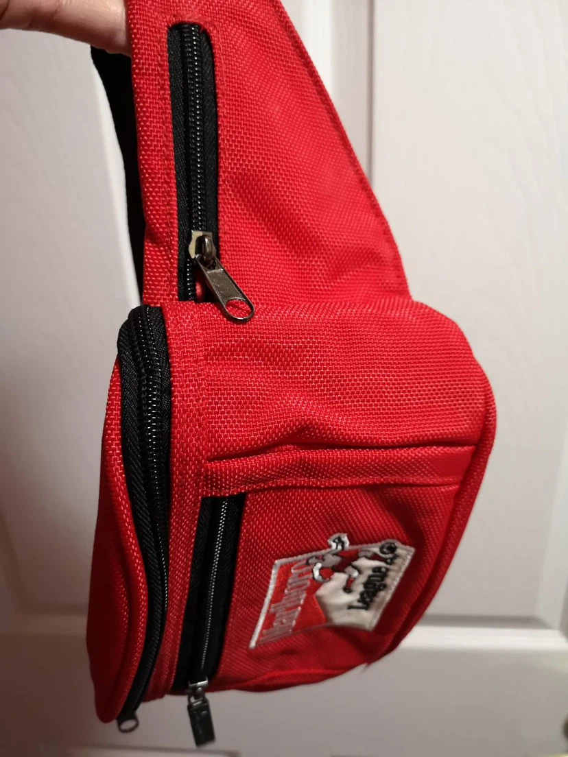 Marlboro League Red Fanny Pack - photo 3