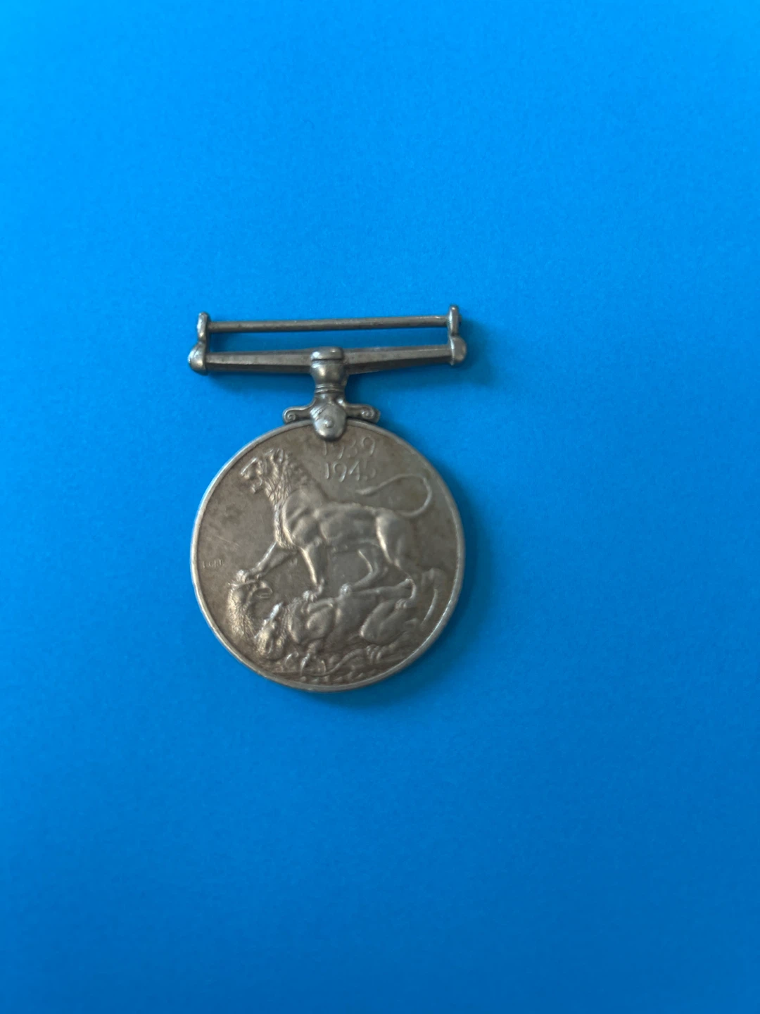 Vintage 1939-1945 War Medal ( not silver ) - photo 2