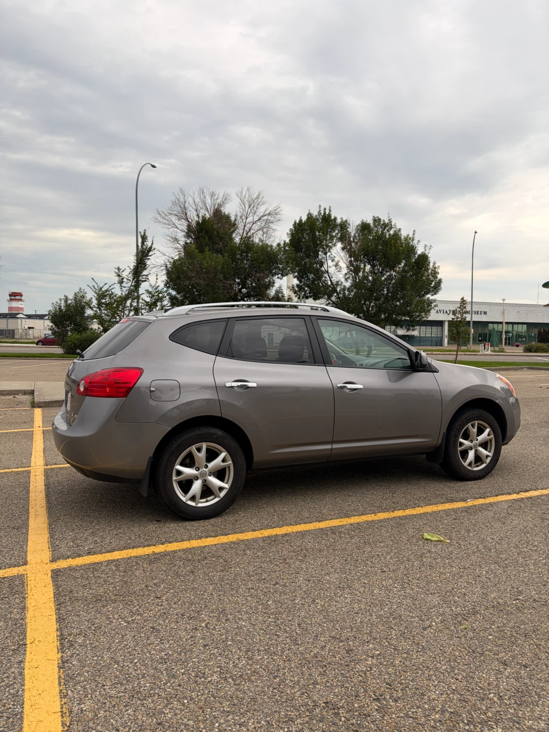 2010 Nissan Rogue SL awd - photo 4