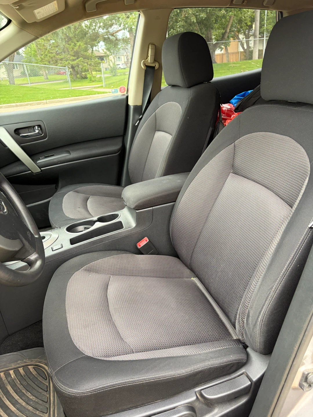 2010 Nissan Rogue SL awd - photo 5