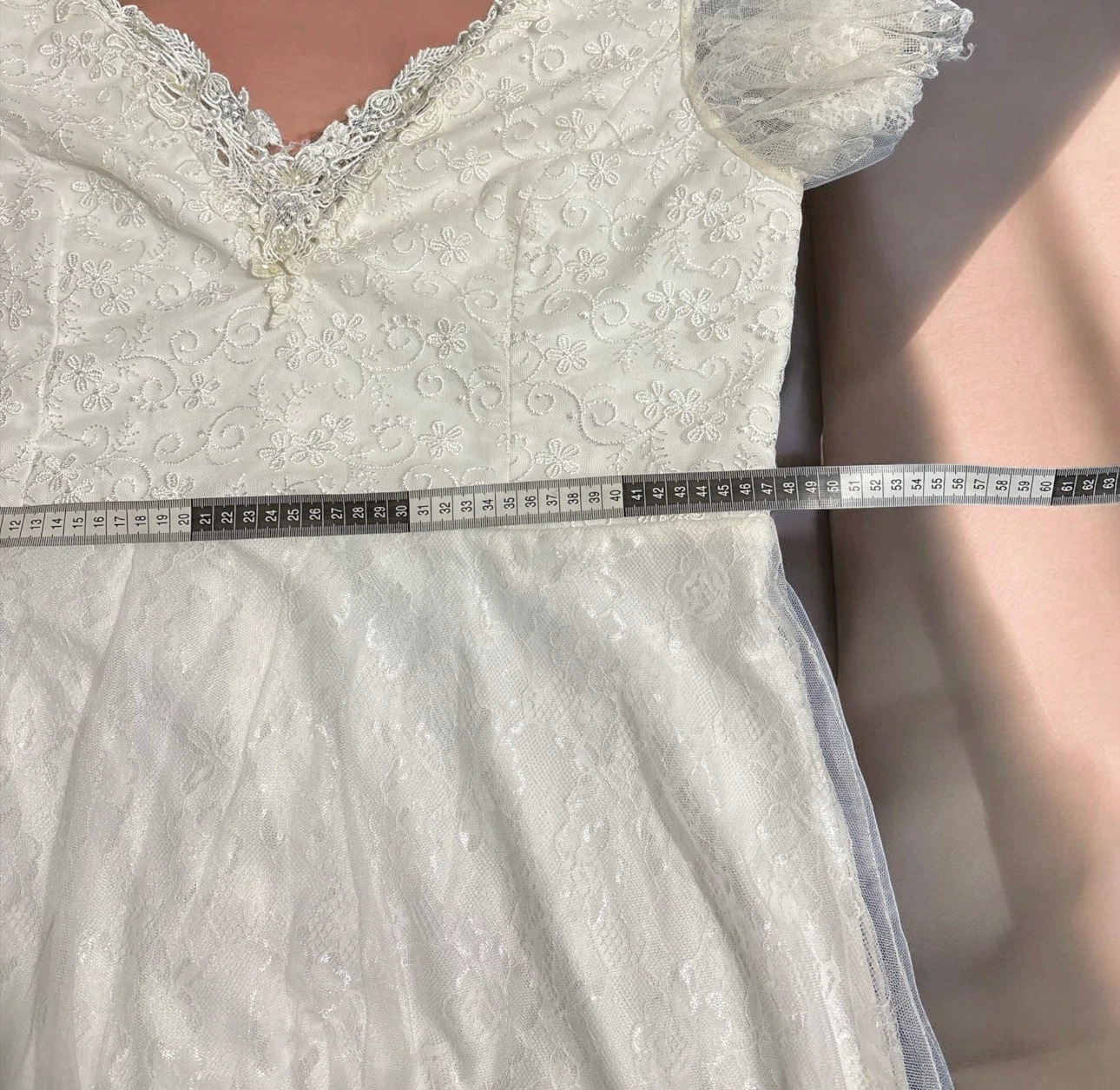 Elegant Plus Size A-Line Wedding Dress - Size 1XL (Worn Once) - photo 4