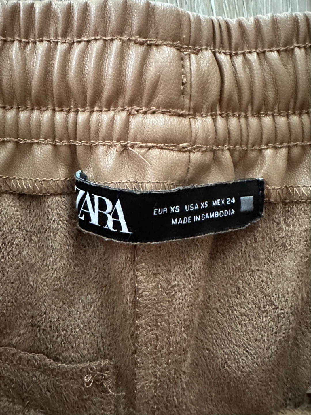 Zara Camel Faux Leather Trousers Size XS - photo 2