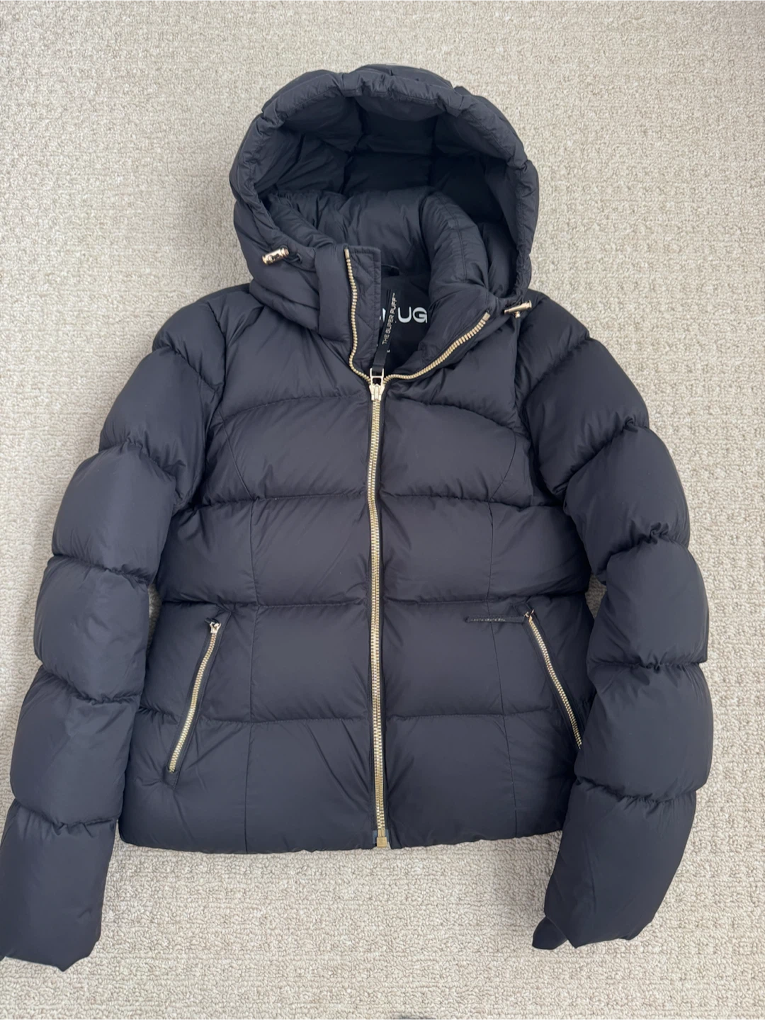 Aritzia The Supersnug Puff Jacket size small eu