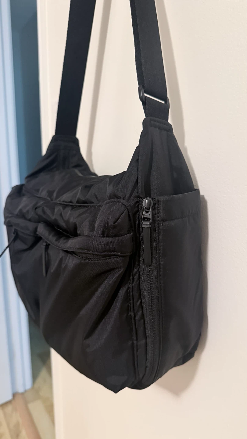 Multi pocket shoulder bag - photo 3