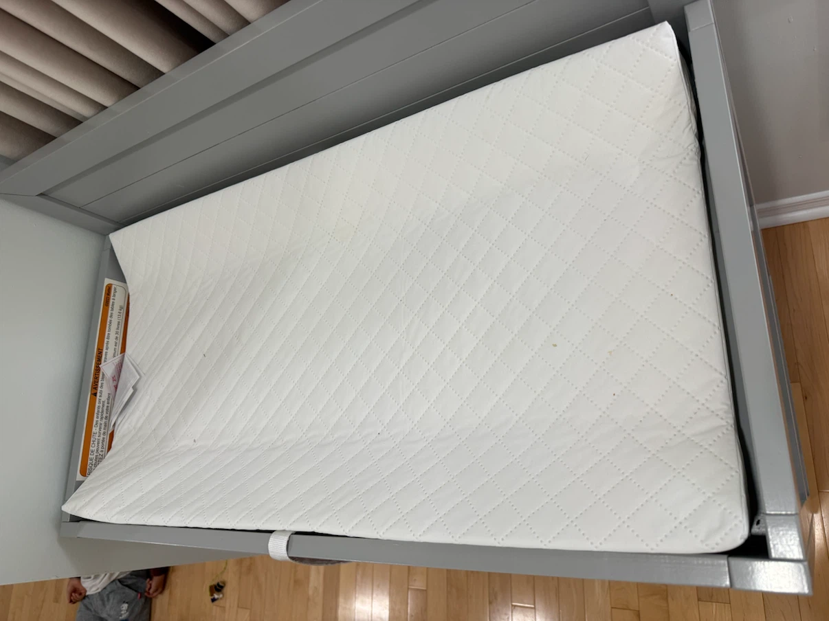 Evolur Changing Table with Pad - photo 3