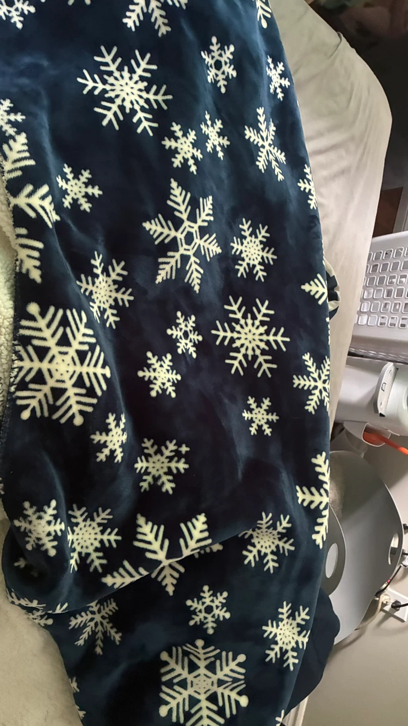 Navy Snowflake Plush Throw Blanket