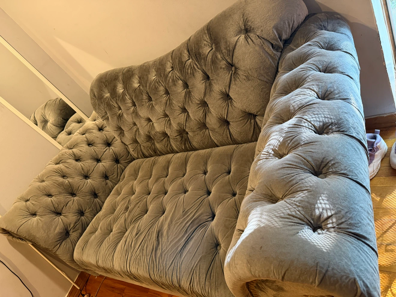 Tufted Velvet Chaise Lounge - photo 3