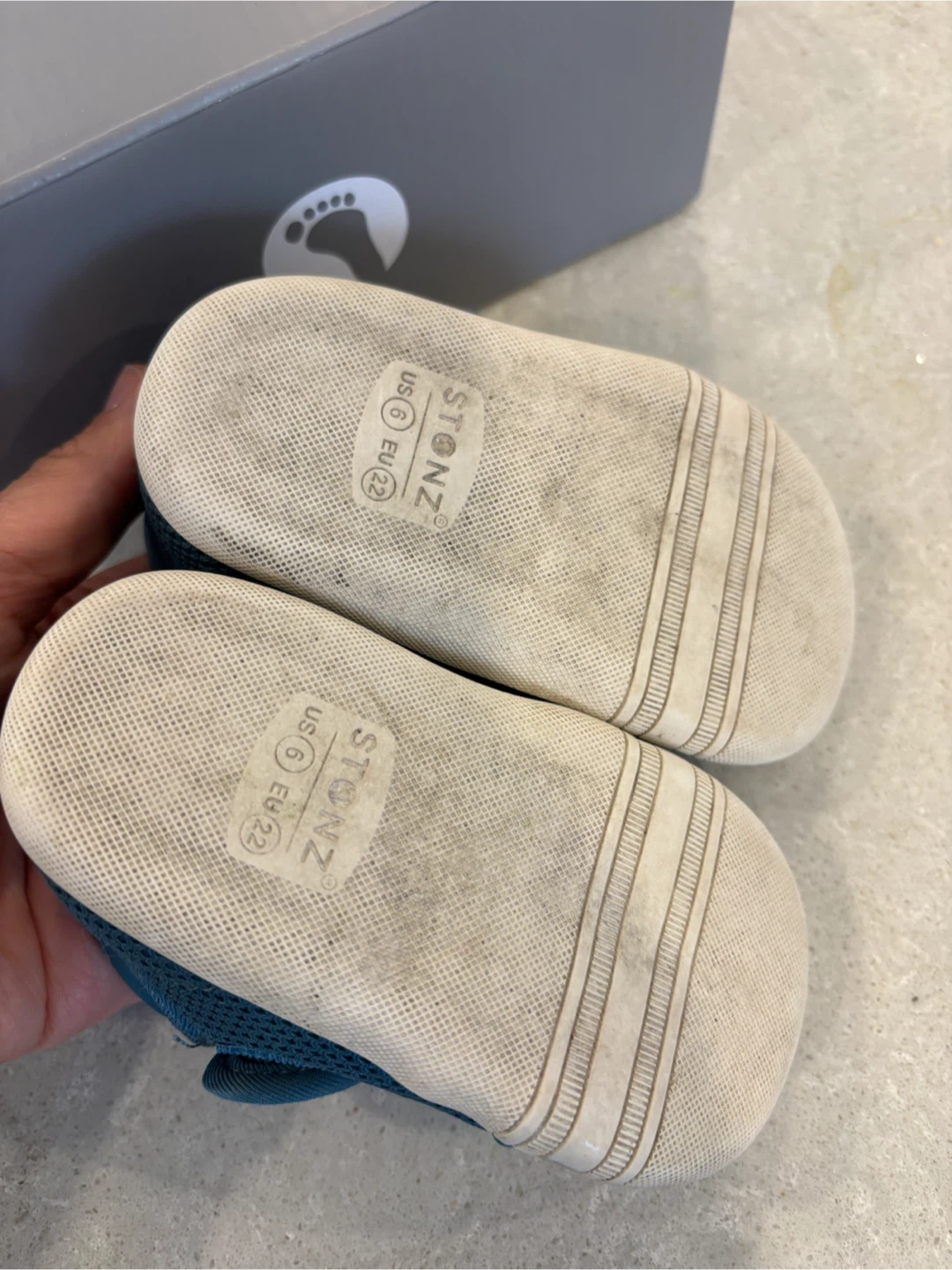 Stonz blue toddler shoes US 6 - photo 2