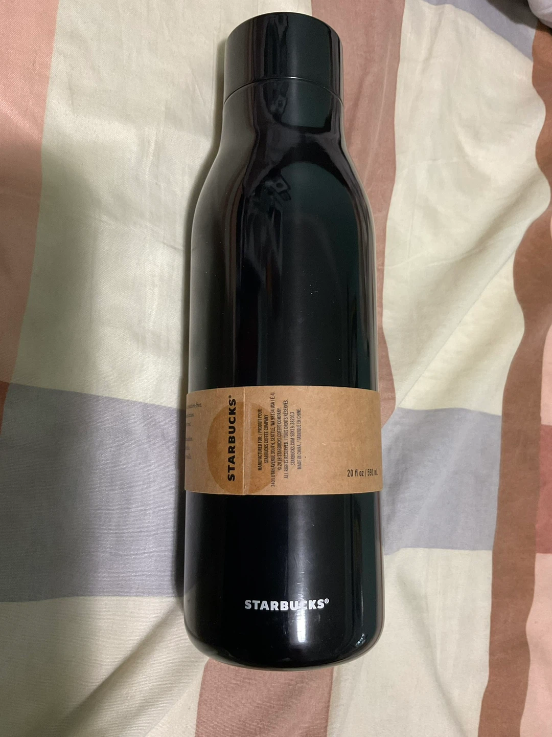 brand new Starbucks Vacuum Insulated Water Bottle - Black