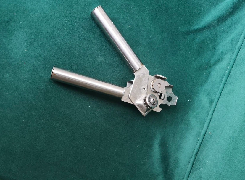Manual Can Opener - photo 2