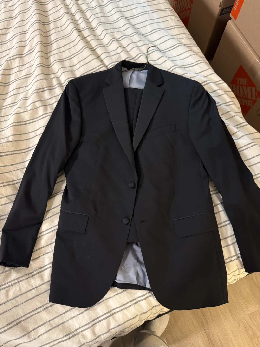 Black by Vera Wang Tuxedo Suit - photo 2