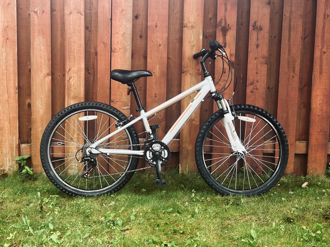24" Diamondback Octane Kids Mountain Bike – Project / As-Is
