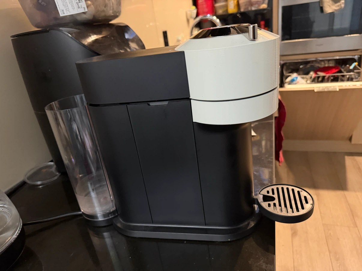 Nespresso Vertuo Next White + free pods - photo 2