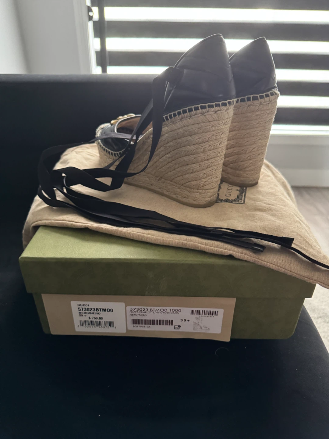 Gucci wedge sandals - photo 4