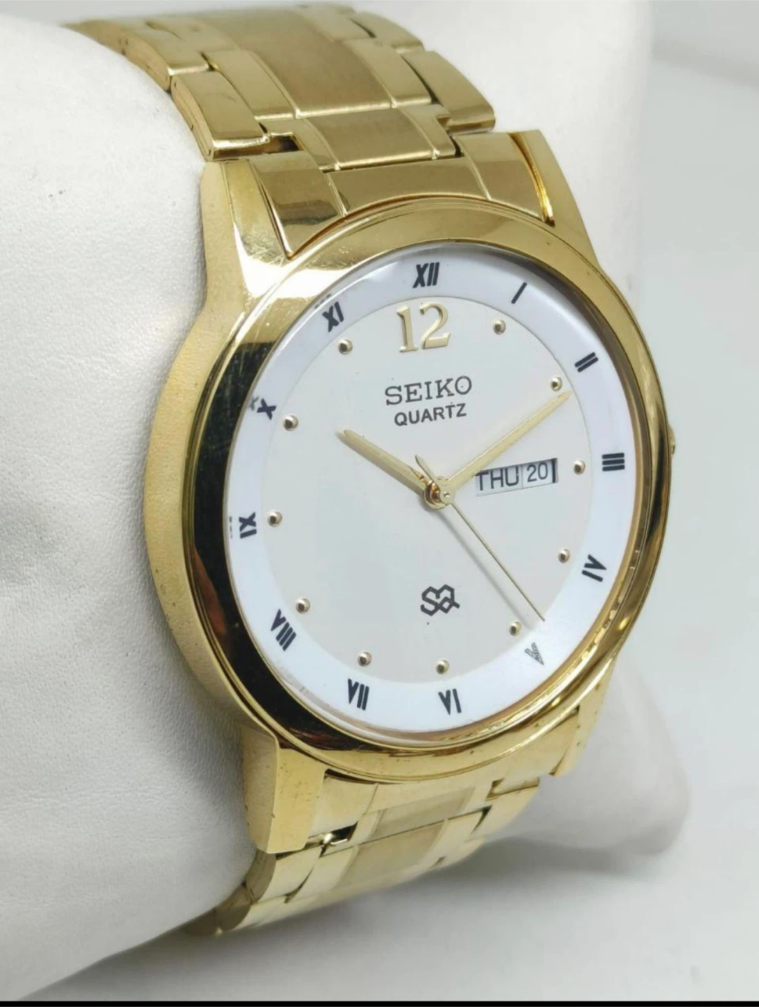 Gold Seiko Quartz Watch with Day/Date