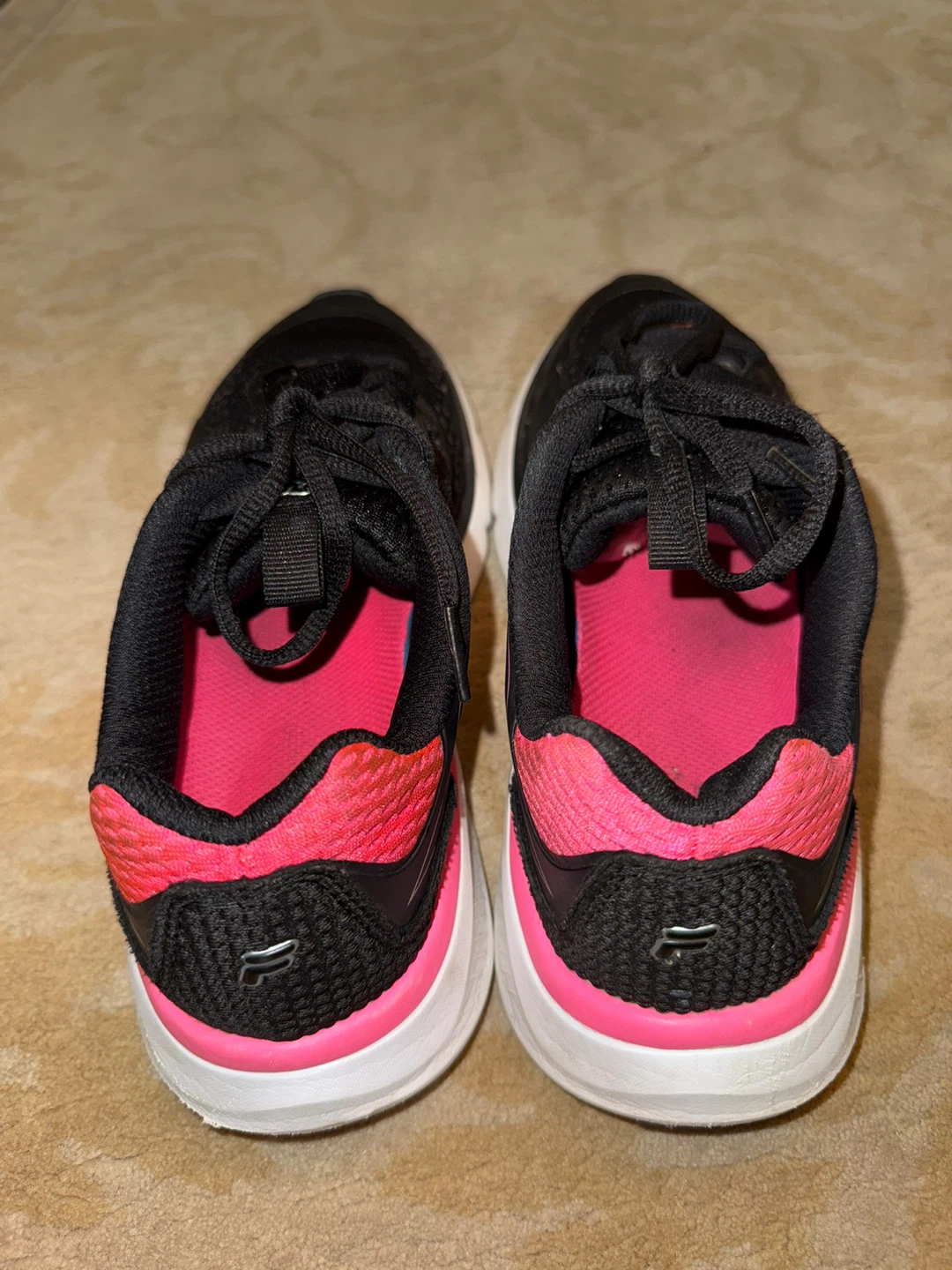 Fila Running Shoes Black and Pink - photo 3