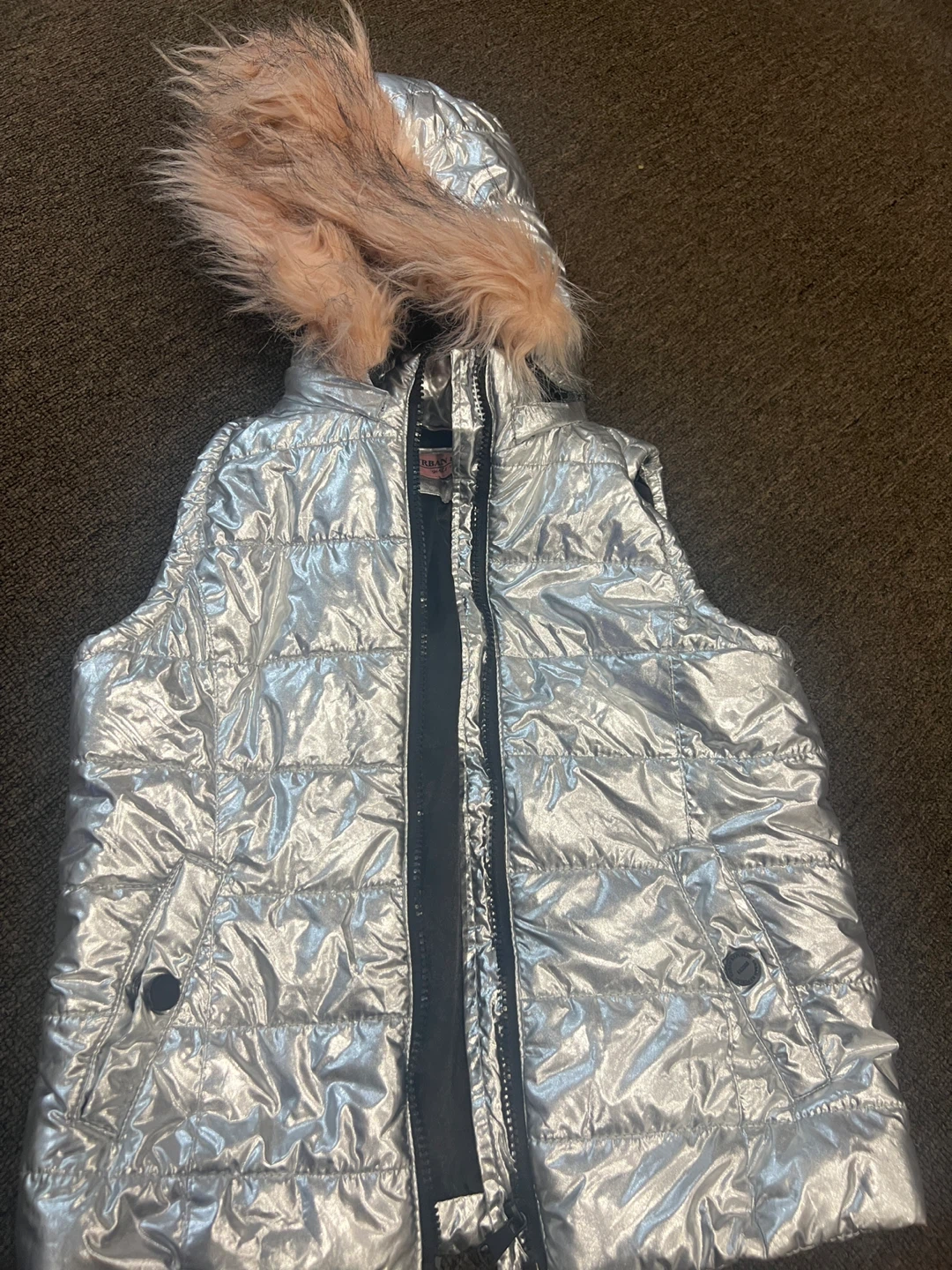 Urban Republic Silver Metallic Puffer Vest - photo 2